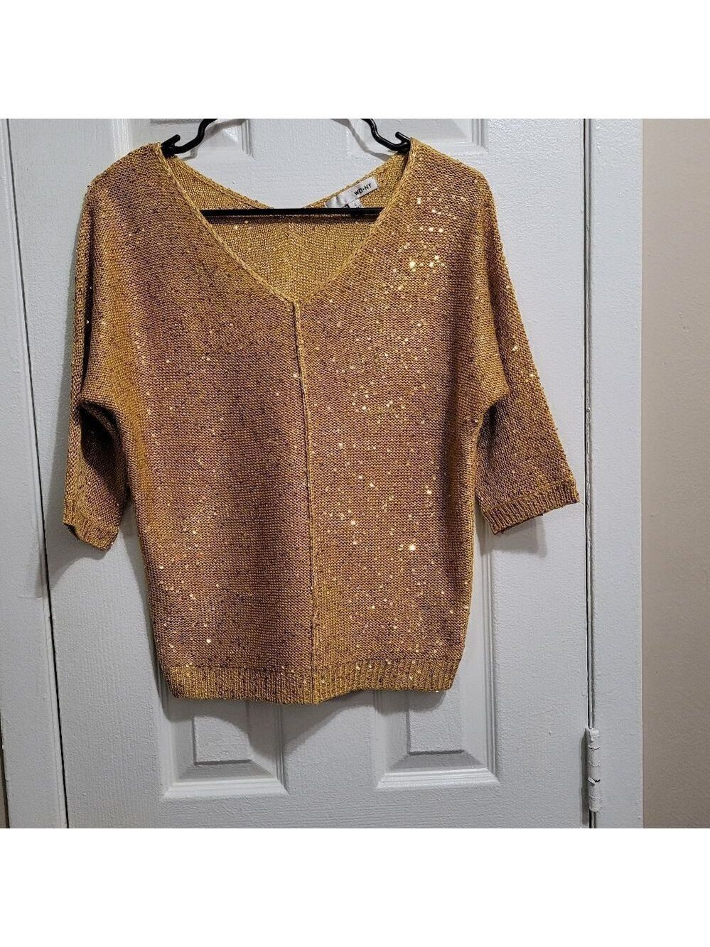 WD.NY Golden Sequin Knit V-Neck Top